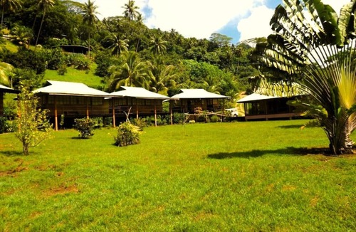Opoa Ski Chalet | RAIATEA - Hotopuu Tipanier Family