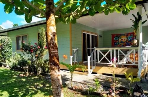 Opoa Apartment | RAIATEA, Opoa, Studio du "Fare Rêvé" plage et bord de mer privatifs