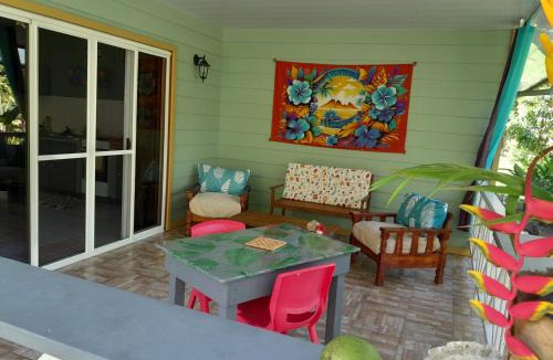 Opoa Apartment | RAIATEA, Opoa, Studio du "Fare Rêvé" plage et bord de mer privatifs