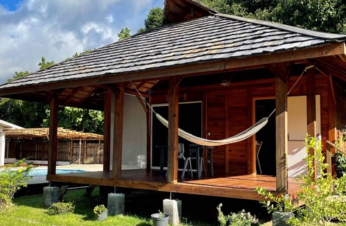 Uturoa Ski Chalet | RAIATEA - Orion Pool Bungalow