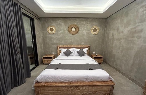 Sunset Road Hotel | Ranala Coliving