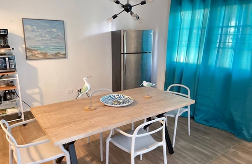 Los Melones Apartment | recently renovated 2 Bedroom Apt, on the 2nd floor with free parking