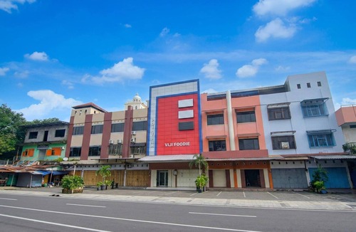 Makassar House | Relaxing Standard Double Stay w/Free Parking WiFi