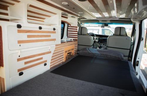 Nikel Other | Rent van traffic