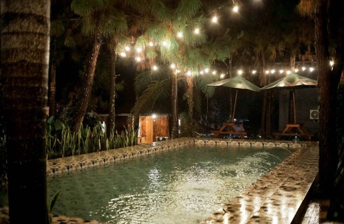 Ciater Villa | Resort bernuansa alam dengan kolam renang pribadi !