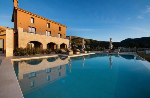 Kateleios Apartment | Reveli Suites
