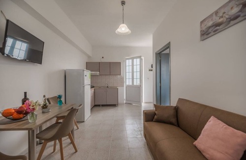 Archangelos Apartment | Rhodes Archaggelos Home-cozy Nest Garden