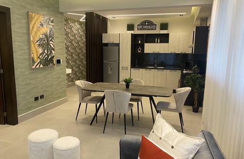 Santiago Province Apartment | 🌳Rialto Residences| Luxurious Apartment| Pool & Gym|🍃