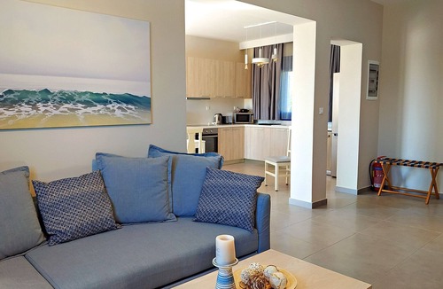 Gennadi House | RITA MARE