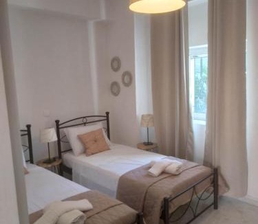 Melikia Apartment | RIVER SIDE HOUSE