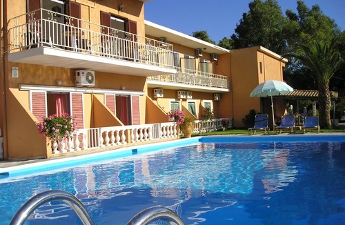 Messonghi Apartment | River studio 3 person with swimming pool