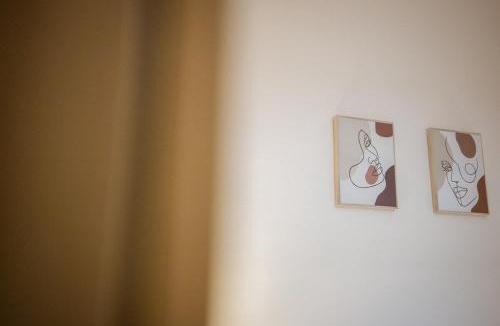 Florina Apartment | Riverside Escape ,modern residence with courtyard