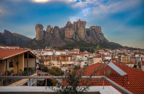 Kalambaka Apartment | Rock State View - Unique Overlooking Meteora Flat