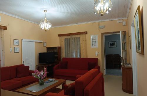 Leonidio Apartment | Rodomelo House with Terrace - 4 Bedrooms