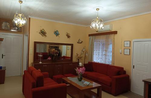 Leonidio Apartment | Rodomelo House with Terrace - 4 Bedrooms