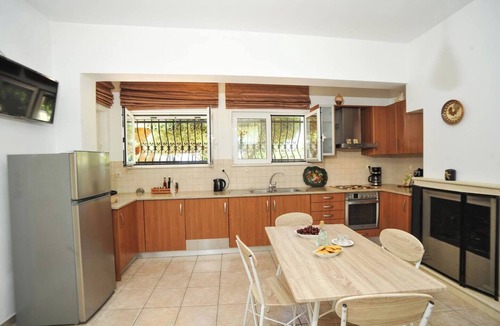 Kato Stalos House | Romantic Corner | Theofilos Sea View