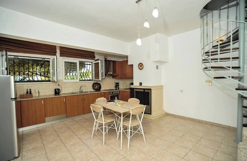 Kato Stalos House | Romantic Corner | Theofilos Sea View