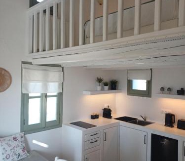 Ios Town Apartment | Romantic loft 1