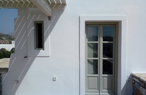 Plaka Apartment | Romantic studio B with sea view - It's upstairs, 2 min. from Plaka beach, Naxos