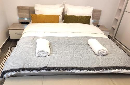 Kinosargous Apartment | Romantic Suite&GRANT Jacuzzi