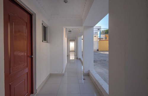 Corales del Sur House | Room-single Room Near SDQ Airport 300 M