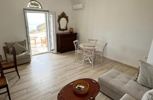 Agios Romanos Apartment | Rosalie Home - Aegean Poseidon