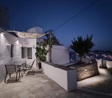 Ano Siros House | Rosolio
