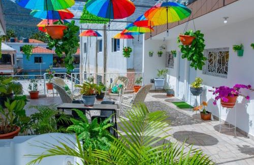 Los Maestros Apartment | Royal Terrace III (Prince)