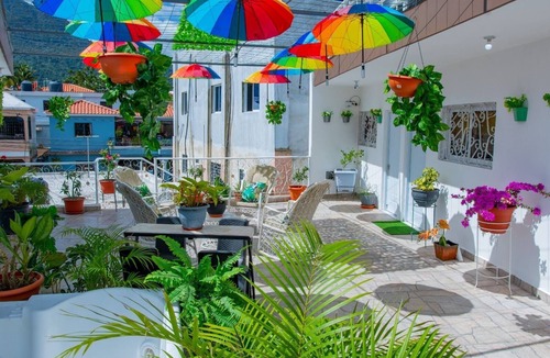 Los Maestros Apartment | Royal Terrace PRINCE III