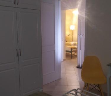 Benitses Apartment | Roza's Home and Studios