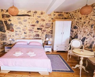 Kato Metochi Apartment | Roza Stone Studio with Private Veranda & Mountain view