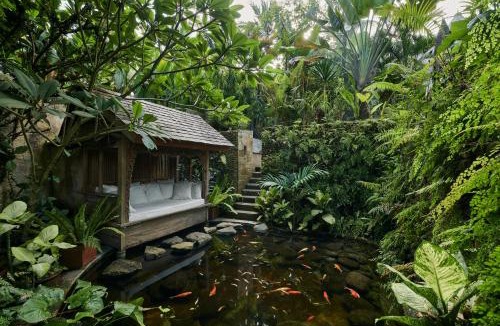 Kedewatan Villa | Rumah Kingfisher