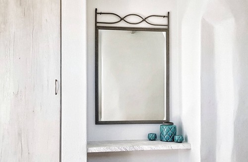 Megas Yialos-Nites Apartment | Rustic Chic Studio In A Tiny Cycladic Village
