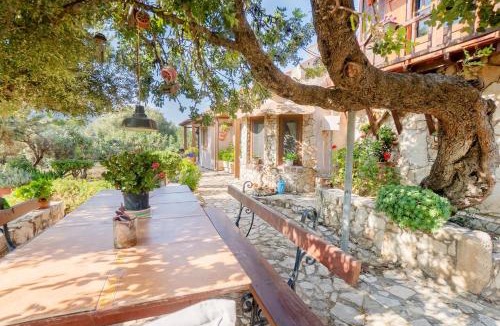 Tilisos House | Rustic Retreat - Private Pool in Nature's Embrace
