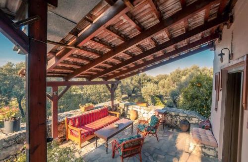 Tilisos House | Rustic Retreat - Private Pool in Nature's Embrace