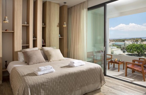 Kato Galatas Villa | S&K Villas