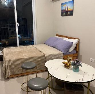 Lapu-Lapu Apartment | Saekyung Charming condo with pool and city views