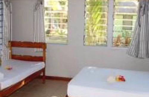 Naisisili Hotel | Safe Landing Eco Lodge