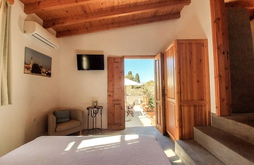 Rhodes Old Town House | Saint George Studios