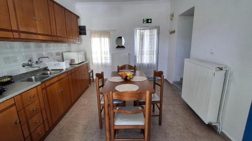 Agios Georgios Sykousis House | Saint George Terrace House