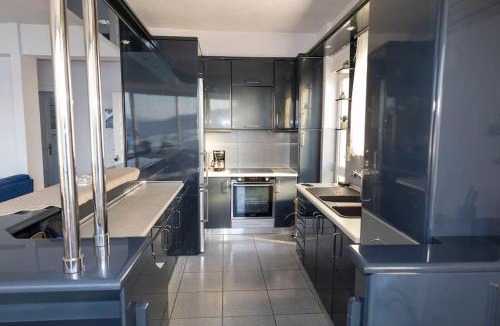 Salamis House | Salamina Blue Horizon House