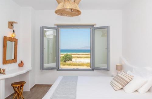 Plaka Villa | Salinus Beachfront Villas by Aegean Breeze - Private Pools