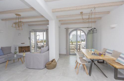 Plaka Villa | Salinus Beachfront Villas by Aegean Breeze - Private Pools