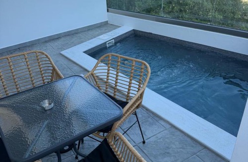 Stegna Apartment | Salt and stone suites