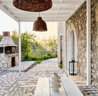 Drimonas House | Salt & Stone