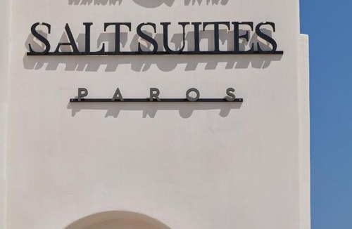 Naousa Hotel | Salt Suites Paros