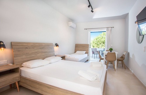 Steni Dirfyos House | Saltriver rooms