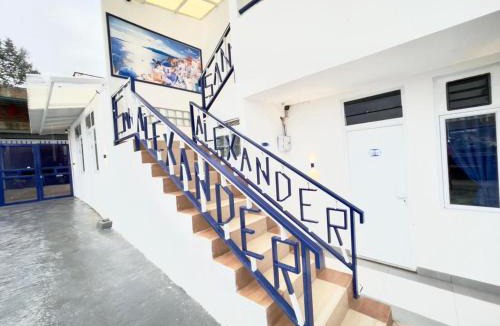 Dago Hostel | San Alexander