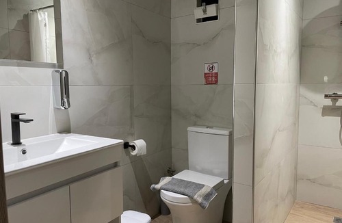 Omonia Hostel | SAN REMO HOSTEL