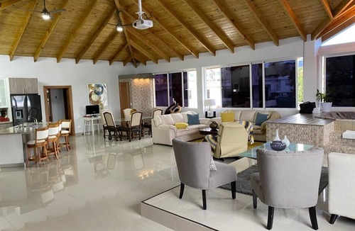 Los Pepines Apartment | Santiago Monumental